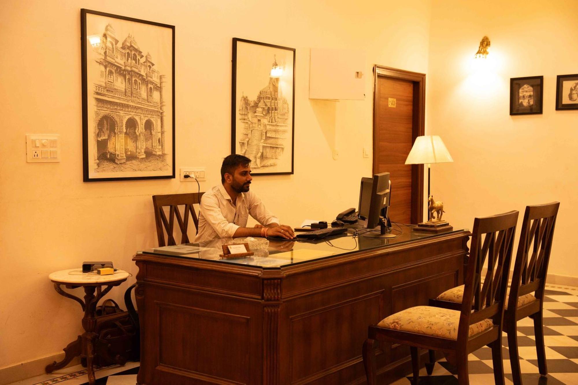 Hotel Karohi Villa Udaipur Extérieur photo
