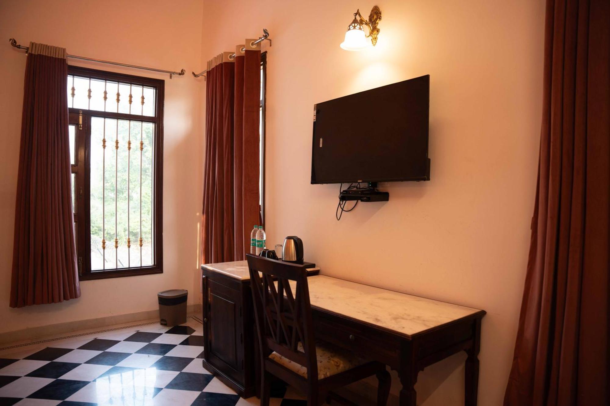 Hotel Karohi Villa Udaipur Extérieur photo