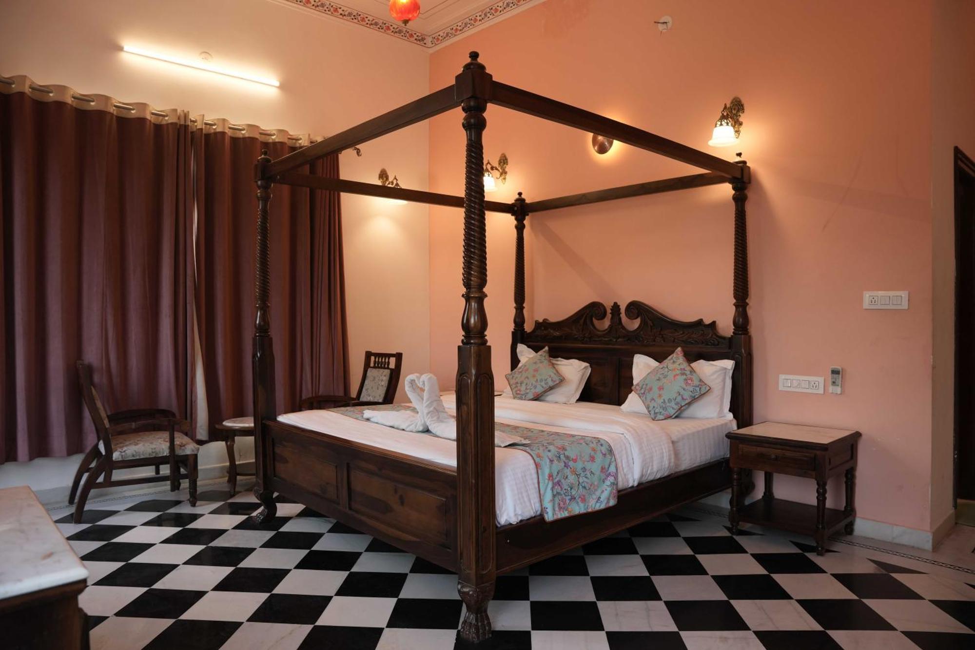 Hotel Karohi Villa Udaipur Extérieur photo